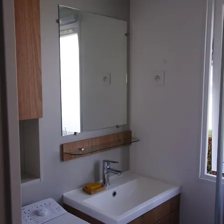 Casa de Férias Mobile 71801 Tybreizh Holidays At Les Charmettes 4 Star Without Fun Pass *